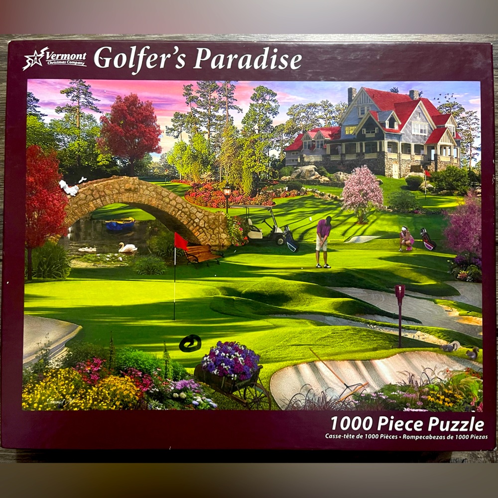 Vermont Christmas Company Golfer's Paradise Jigsaw Puzzle 1000 Piece